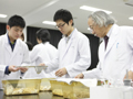 薬学の最先端を伝える多彩な教員陣