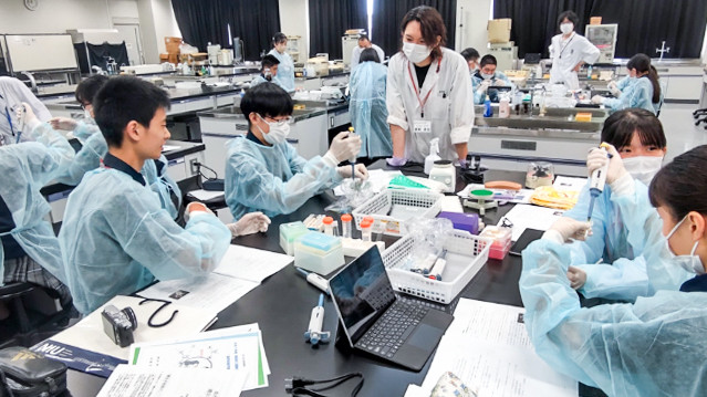 【薬学科】第16回長崎県立猶興館高等学校薬学体験学習が8月24日-25日に開催されました