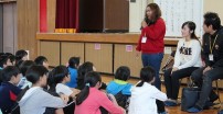 【異文化理解教室】佐世保市立広田小学校でNIU異文化理解教室を開催しました。
