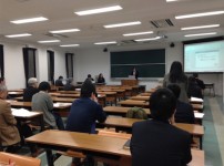 【大学院】人間社会学研究科観光学専攻内の修士論文中間発表会が開催されました。