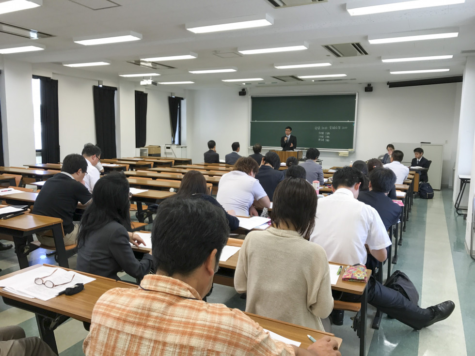 【大学院】人間社会学研究科 学位論文 諮問会および中間発表会が行われました。