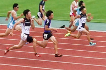 【陸上競技部】九州地区大学体育大会100mで北川君が二連覇、小山君も４位入賞!!