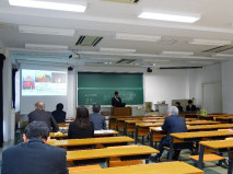 【大学院】人間社会学研究科修士論文中間発表会が行われました。