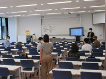 【社会福祉学科】「教養セミナーA」が対面授業で始まりました。