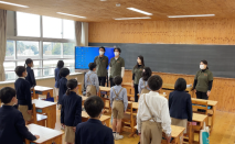 【社会福祉学科】九州文化学園小中学校において「福祉体験講座」を開催しました