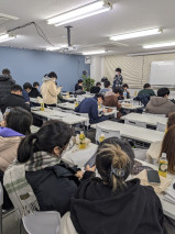 ２日目試験終了後の軽食の様子②