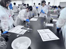【薬学科】第14回高校生夏休み薬学研究体験が8月10-11日に開催されました。