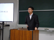 【大学院】観光学専攻内修士論文中間発表会が行われました。