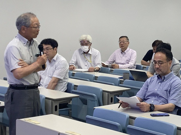 【薬学研究科】令和8年度　長崎国際大学大学院薬学研究科　医療薬学専攻　4年次研究進捗状況報告会を開催しました