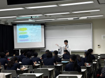 教員による講義（余先生）