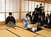 【茶道文化】2011年も初釜からスタート　―日本の正月について学びました―