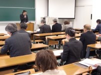 【大学院】 人間社会学研究科の修士論文公開試問会が開催されました。