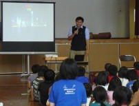 【異文化理解教室】長崎市立尾戸小学校でNIU異文化理解教室を行いました