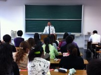 【国際交流】秋季入学の留学生を対象に安全講話を開催しました。