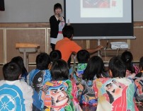 【異文化理解教室】長崎市立尾戸小学校でNIU異文化理解教室を行いました