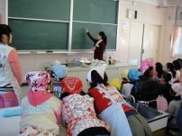 【異文化理解教室】江上小学校4年生と異文化交流