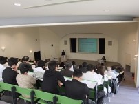 【大学総合】長崎国際大学学術研究報告会を開催しました