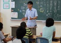 【異文化理解教室】佐世保市立広田小学校でNIU異文化理解教室を行いました。