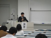 【薬学科】「平成26年度第1回長崎国際大学薬学部　生涯教育セミナー」が開催されました。