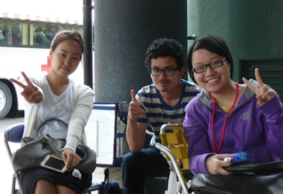 献血をしてくれた韓国、タイとベトナムの留学生の皆さん