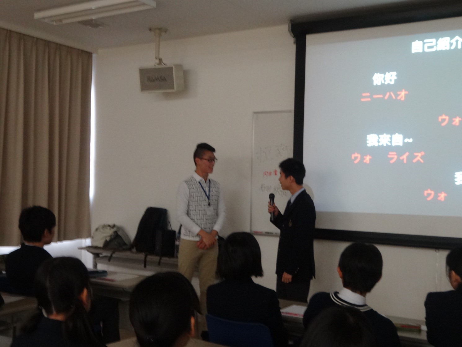 【社会貢献】九州文化学園高等学校で異文化理解教室を実施しました