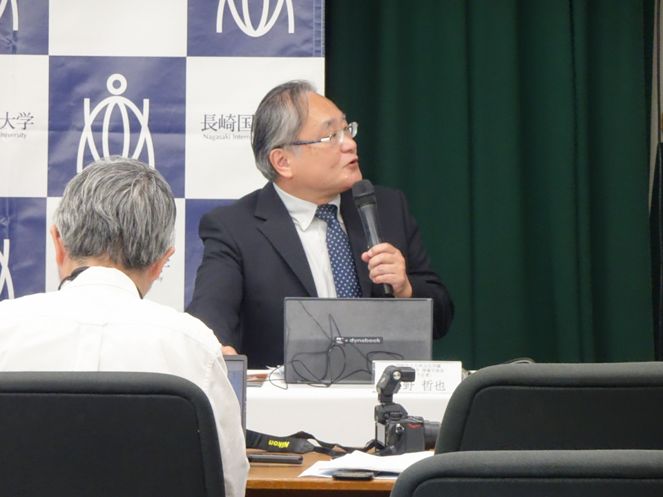 記者発表会様子（永野先生）